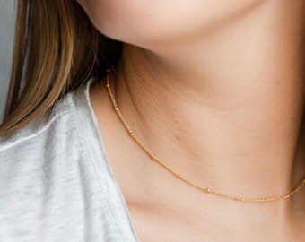 Collar de cadena de satélite de oro, collar de capas delicada en oro relleno, joyería minimalista, collar Boho, collar de rocío de oro rosa collar