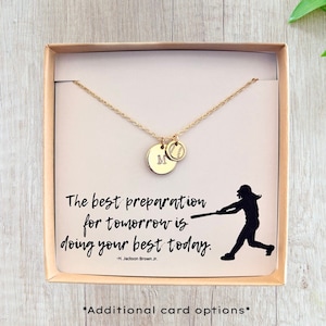 Colar de jogador de softball - Presente para time de softball - Colar com inicial de softball - Presente personalizado de joia para jogador de softball - Natal