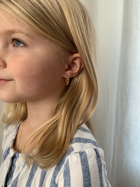 Elegant Gold Polish Hoop Earrings For Girls