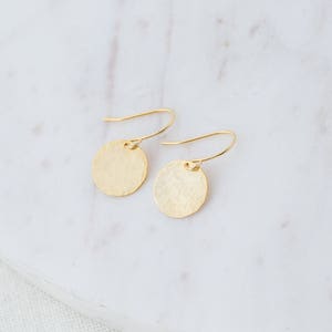 Gold Disc Earrings, Gold Hammered Disk Drop Earrings, Mothers Day Gift, Gift for Mom, Grandma Gift, Everyday Earrings, Wife, Girlfriend gift image 2