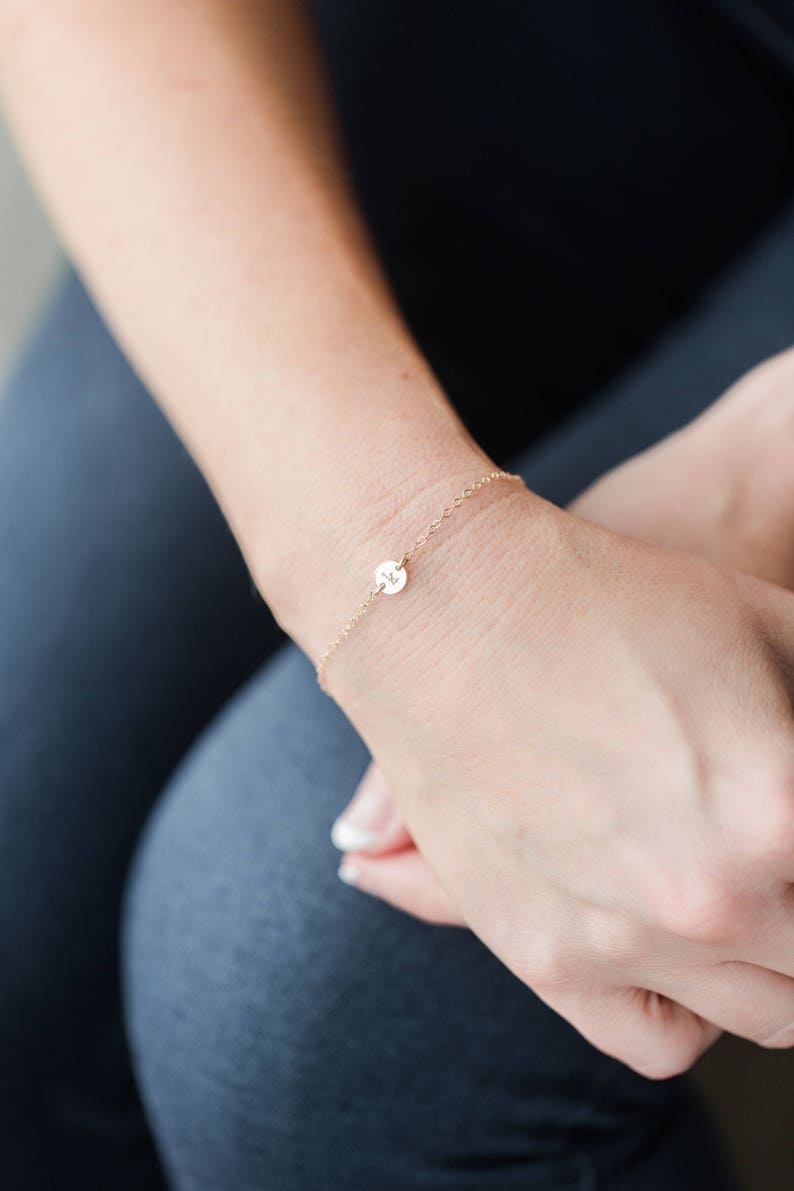 Wife Personalized Disc Letter Bracelet Custom Bracelet Gift for Her Dainty Disc Bracelet Tiny Disc Initial Bracelet Minimalist Bracelet