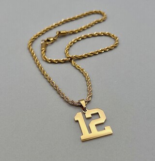 HIJONES Collana Con Numero In Acciaio Inox – Catena 24 Pollici, Ciondolo Da 0 A 9, Gioiello Personalizzato Per Sportivi