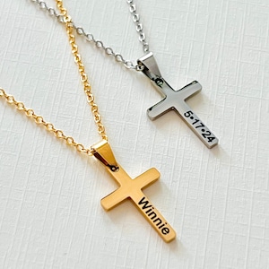 Zierliche Kreuz Halskette für Frauen • Personalisierte Name, Vers, Datum Halskette für Mädchen • Taufe Geschenk • Religiöser Glaube Halskette Kommunion Geschenk