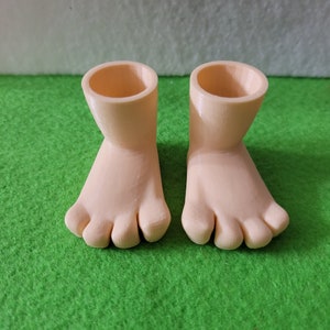 Gnome Feet