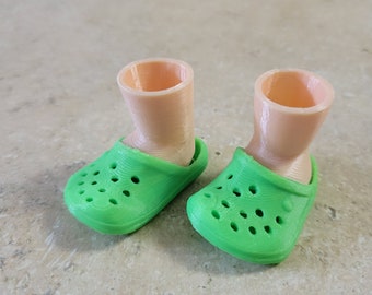 Pies de gnomo con cocodrilo