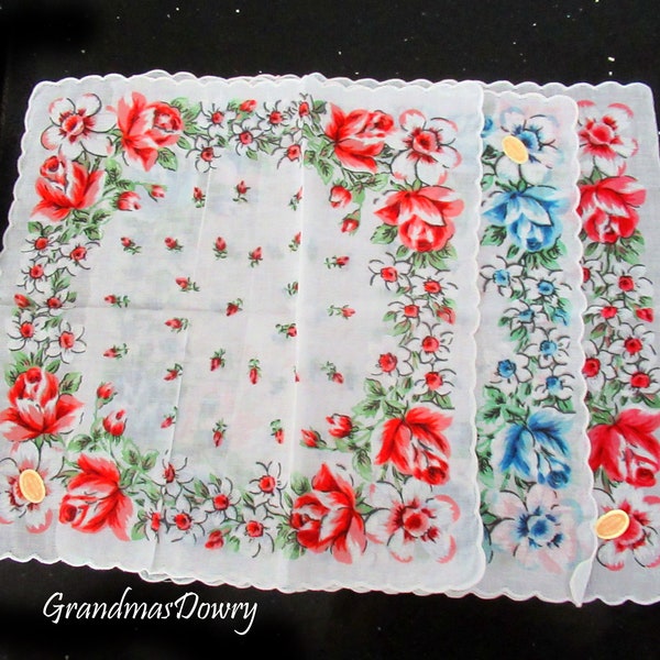 New Vintage Floral Ladies Handkerchief Set Of 3, Cotton Hanky w Pretty  Flowers, Dainty Scalloped Edge, Bridal Gift, Gift for Mom
