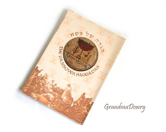 Passover Haggadah Booklet, Bilingual Hebrew English Haggadah,  Seder book,  Judaica Jewish Holidays