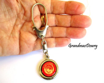 Olympiacos FC, Sport memorabilia,Vintage Round Pendant Keychain, Greek Greece Advertising Key holder