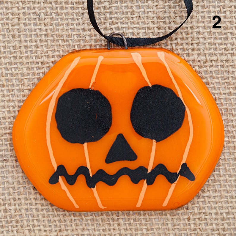 Pumpkin Jack O Lantern Fused Glass Halloween Decorations Orange Carved Pumpkins creepy spooky Gothic gift present decor jack-o'lantern 2. Scared