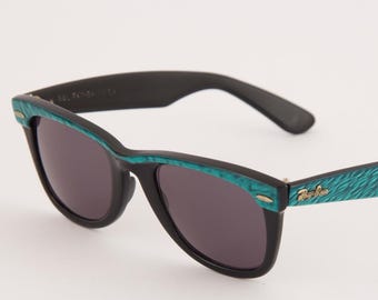 Vintage Ray-Ban Wayfarer Sunglasses | 1980s B&L USA | Green Eyebrow Acetate