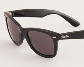 Vintage Ray-Ban Wayfarer Sunglasses | 1980s B&L USA | Black Acetate | solid grey lens