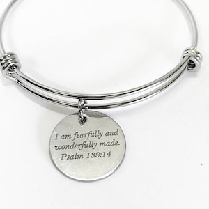 Je suis fait avec crainte et merveille Psaume 139:14 Ecriture jonc extensible bracelet à breloques, bijoux versets bibliques, cadeau de remise des diplômes pour elle