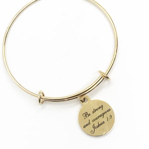 Sea pulsera fuerte y valiente, pulsera cristiana, pulsera de las Escrituras, encanto de Josué 1 9, regalo alentador, regalo de joyería de las Escrituras