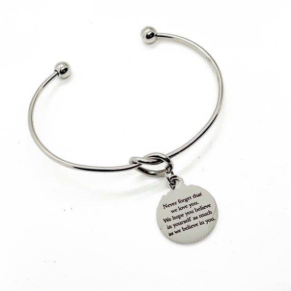 Love Gift, Never Forget That We Love You Charm Bracelet, Gift From Mom and Dad, Son Gift, Daughter Gift, Believe In Yourself, We Believe
