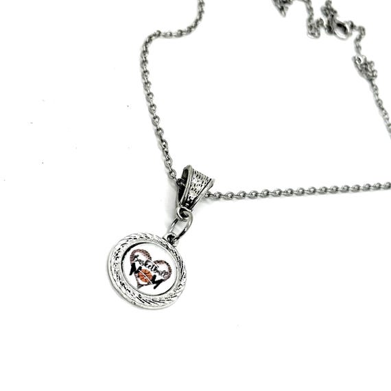 Basketball Mom Pendant Necklace, Mom Gift, Wife Gift, Gift For Her, Sports Mom, Basketball Player, Team Moms, Friend Gift, Senior Mom Gift