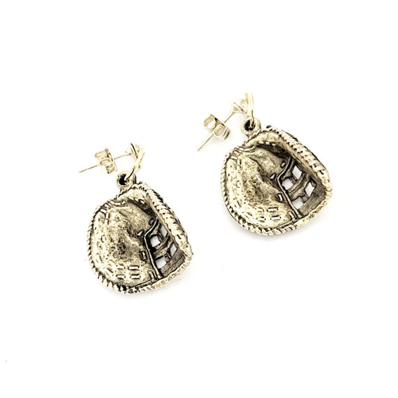 Baseball Mom Gifts, Baseball Catcher Mom Earrings, Daughter Gifts, Catcher Mitt Earring, Girlfriend Gift, Baseball Mom Jewelry, Gift For Her