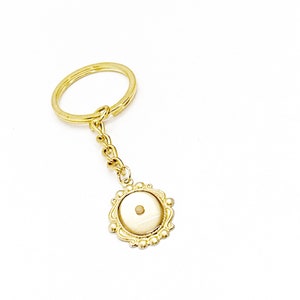 Goldtone Mustard Seed Keychain, Mustard Seed Faith Gift, Oval Mustard Seed Charm, Keychain Gift, Faith Keychain, Matthew 17 20 Keychain