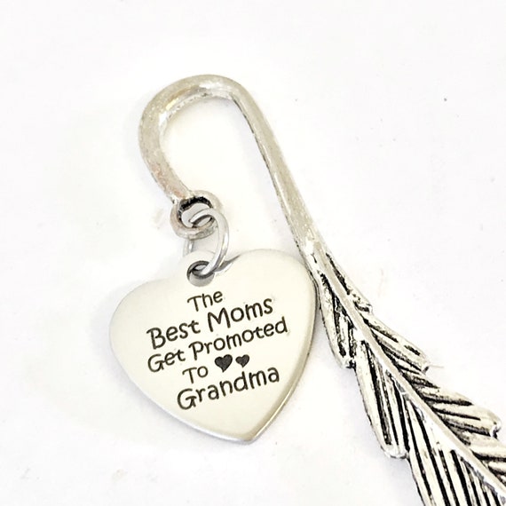 Bookmark Gift, The Best Moms Get Promoted To Grandma Bookmark, Grandma Bookmark, Grandma Announce, Gift For Grandma, Pregnancy Announcement