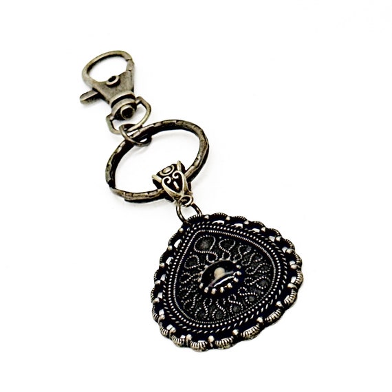 Antique Bronze Ornate Mustard Seed Keychain, Faith Gift, Matthew 17 20, Mustard Seed Faith, Christian Gift, Sunday School Gifts, Wife Gift