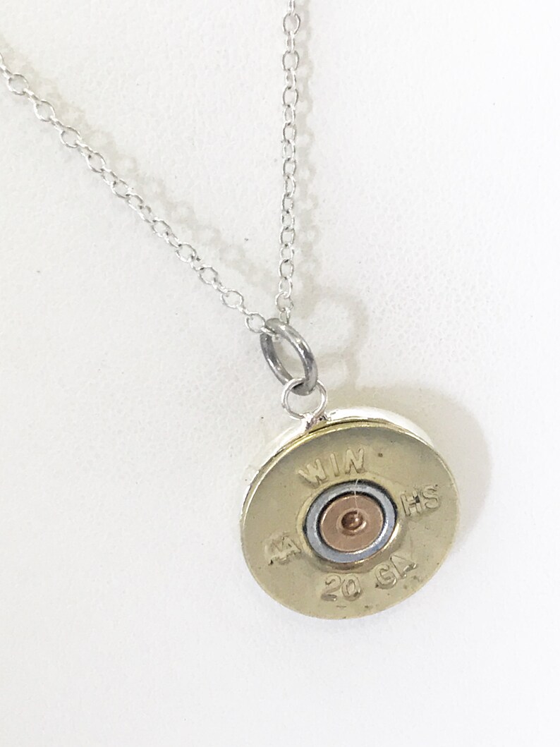 Collar de cartucho de escopeta, colgante de calibre 20, colgante de cartucho de escopeta, joyería de cartucho de escopeta, joyería deportiva de tiro, regalo de joyería de tiro imagen 2