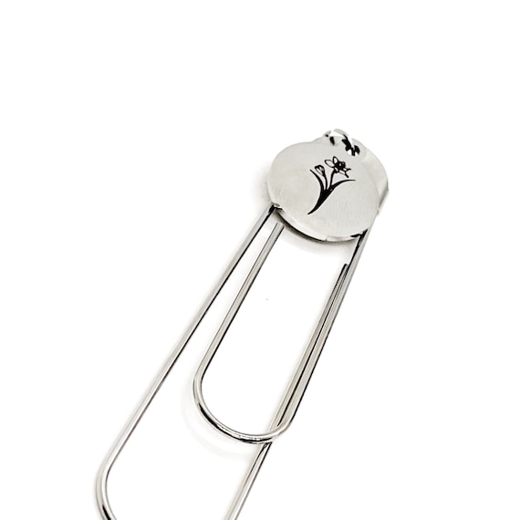 Birth Month Flower Bookmark, March Flower Bookmark, Daffodil Bookmark, Charm Bookmark, March Birthday Gift, Reader Gift, Charm Bookmark