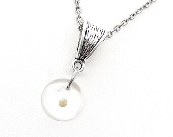 Collana con semi di senape, collana con ciondolo a forma di semi di senape, ciondolo rotondo a forma di semi di senape, fede con semi di senape, regalo per lei con collana a forma di semi di senape