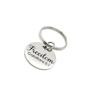 Cadeau foi, porte-clés breloque liberté, Galates 5 1, liberté dans le Christ, cadeau chrétien, porte-clé foi, cadeau de baptême, cadeau de confirmation