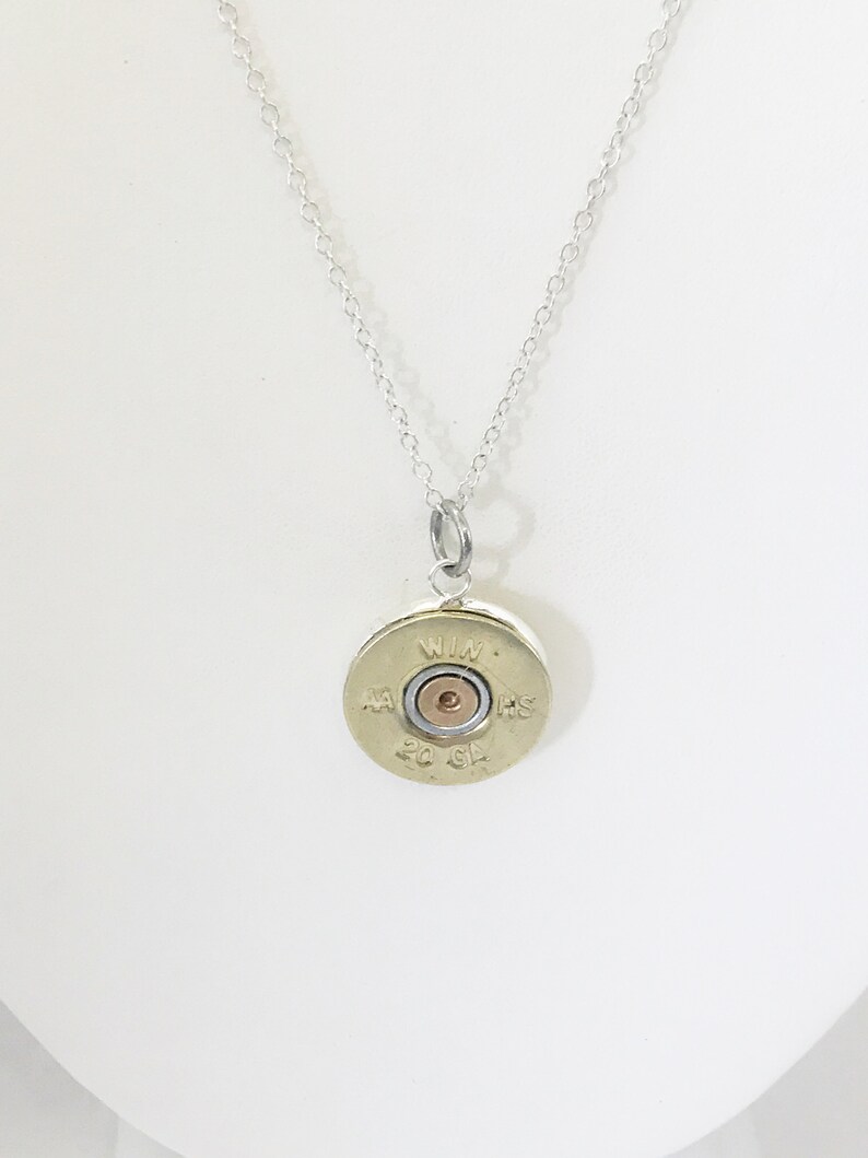 Collar de cartucho de escopeta, colgante de calibre 20, colgante de cartucho de escopeta, joyería de cartucho de escopeta, joyería deportiva de tiro, regalo de joyería de tiro imagen 4