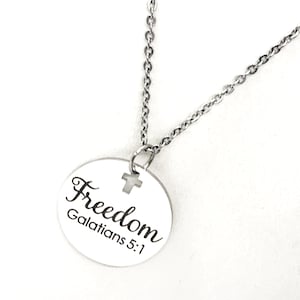 Cadeau foi, collier liberté, collier Galates 5 1, cadeau écriture sainte, cadeau verset de la Bible, breloque écriture sainte, citation biblique, liberté dans le Christ