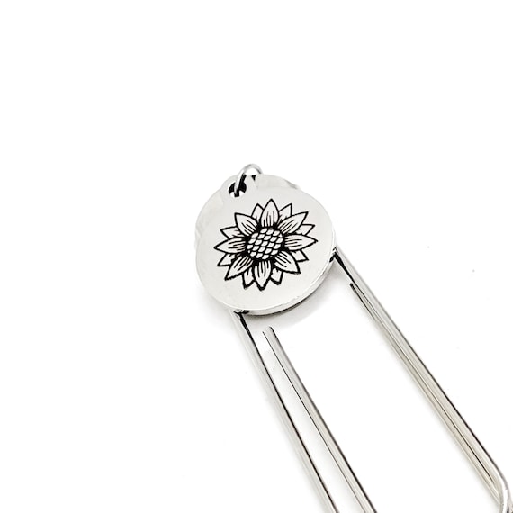 Flower Bookmark, Sunflower Bookmark, Sunflower Charm Bookmark, Loyalty Gift, Friend Gift, Sunflower Lover, Happy Gift, Charm Bookmark