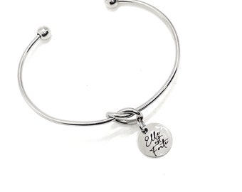 Strong Woman Gift, Elle Est Forte Bracelet, Charm Bracelet, Daughter Gift, Wife Gift, Strong Woman Jewelry, Gift For Her, Graduation Gift