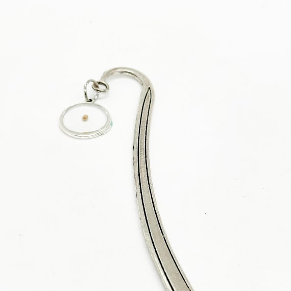 Round Mustard Seed Charm Bookmark, Faith Gift, Matthew 17 20, Mustard Seed Faith, Christian Gift, Bible Bookmark, Baptism Gift