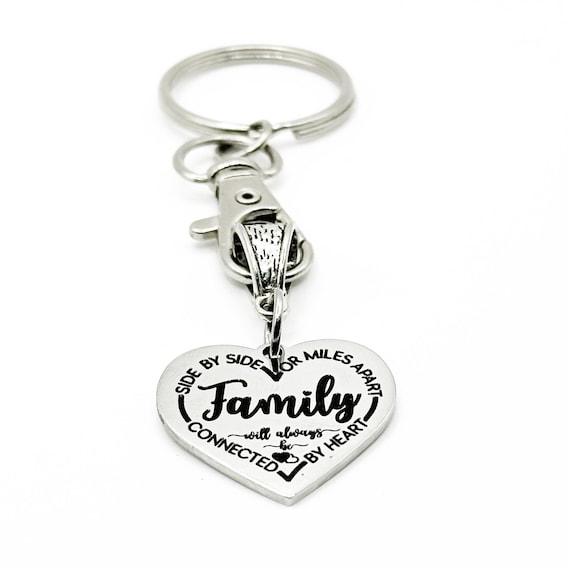 Side By Side Or Miles Apart Family Will Always Be Connected By Heart Keychain Stainless Steel Engraved Heart Charm Gift For Loved Ones