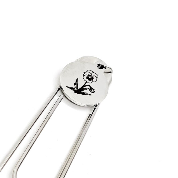 Birth Month Flower Bookmark, February Flower Bookmark,  Violet Bookmark, Charm Bookmark, February Birthday Gift, Reader Gift, Charm Bookmark