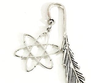 Marcapáginas de átomo, dije de átomo, marcapáginas con dije, regalo para nerds, regalo para amantes de la ciencia, marcapáginas de ciencia, regalos para nerds, marcapáginas para nerds, regalos científicos