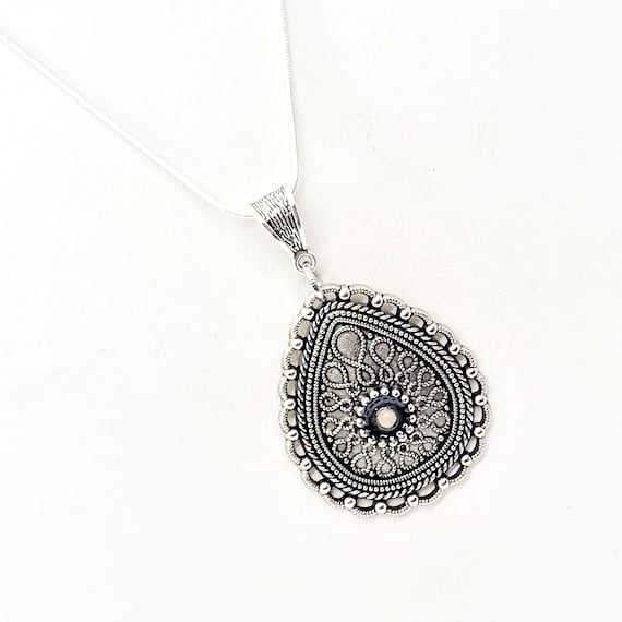 Mustard Seed Necklace, Ornate Mustard Seed Pendant, Mustard Seed Faith, Matthew 17 20, Bible Verse Necklace, Christian Necklace Jewelry Gift