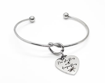 Memorial Gift, Now She Flies With Dragonflies Charm Bracelet, Remembering Her, Remembering Mom, Loss Of Mom Gift, Loss Of Sister