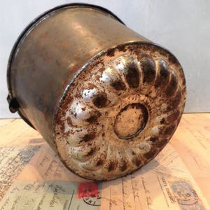 Vintage German Bundt Cake Baking Tin metal tins