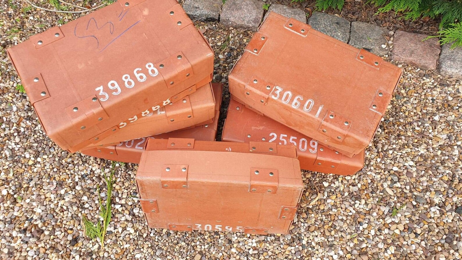 1950s Gold Bullion Storage Boxes From Banque National De Paris Etsy UK