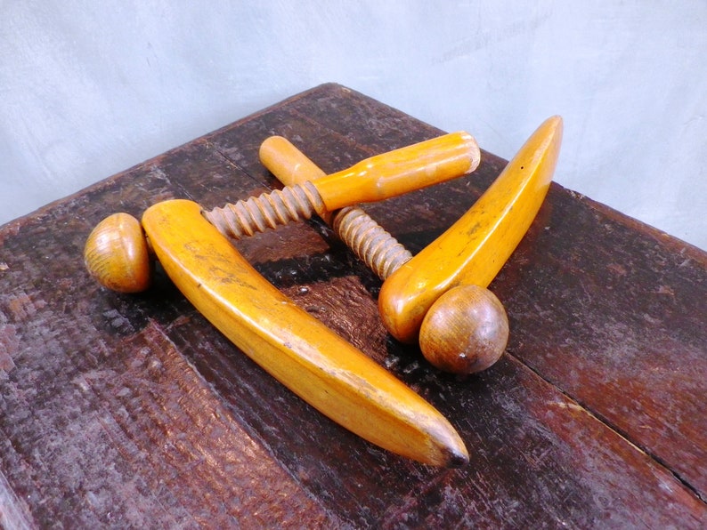 treen wooden shoe lasts shoe tree A pair of antique Watts/' Patent Shoe Stretchers