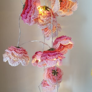 フェアリーライト用の花 - PDF かぎ針編みパターン - 花のフェアリーライト - かぎ針編みの花のガーランド