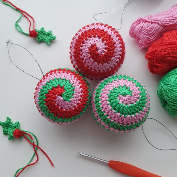 Swirly Crochet Christmas Bauble - PDF Crochet Pattern - Crochet Bauble - Christmas Decoration - Christmas Bauble