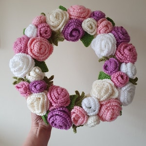 Crochet Rose Wreath - PDF Crochet Pattern - Crochet Flower Wreath