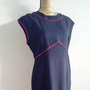 Black and Red 90&#39;s Retro Designer High Waist  Dress Medium Mint condition Never Worn