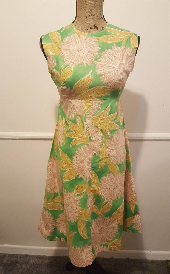 1960s Beautiful Green Flower A-line Dress Small