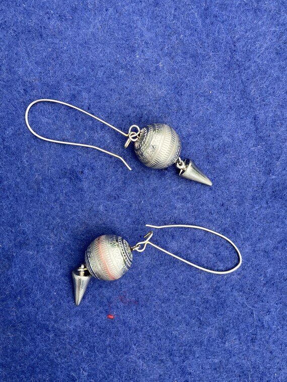 Textured Silver Dangle Earrings - image 3