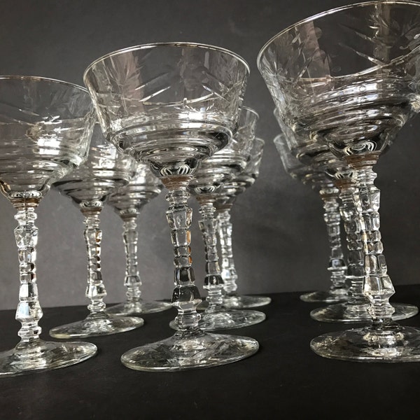 Lot de 9 Libbey Vintage Rock Sharpe Rose Arctique 3005 coupe cristal hauteur Champagara Coupe à lunettes. L’étoile de David sur la Base. Gobelets, verres à pied.