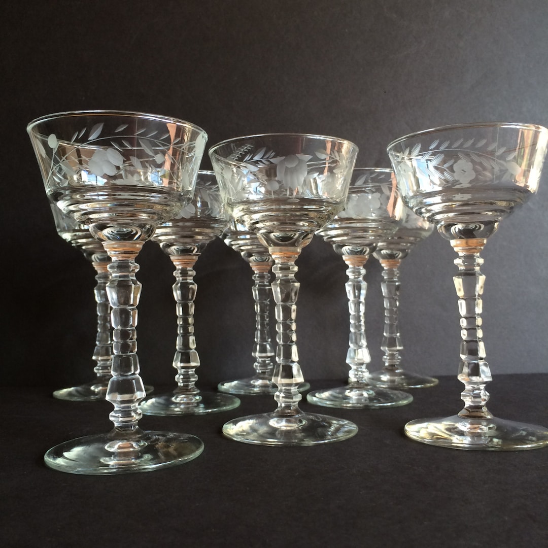 Vintage 1940s Libbey Rock Sharpe Liquor Cocktail Glasses. Set of 8 Cut