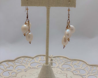 Perlenohrringe