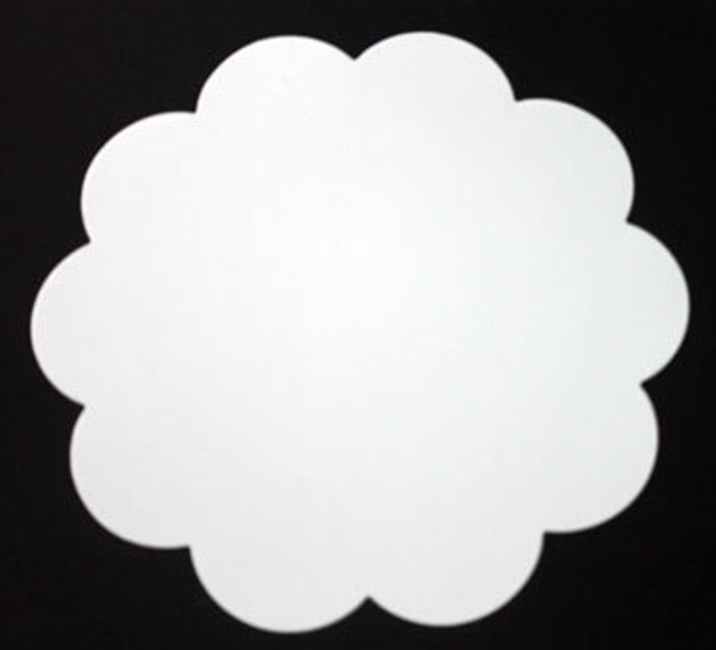 7.5 Inch Scalloped Cardstock Circles With Optional Holes Card Stock